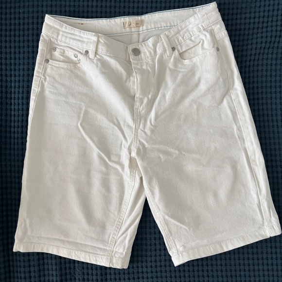 White shorts Jules - Picture 1 of 5